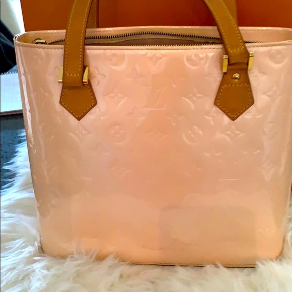 Handbags - Authentic  Louis Vuitton Houston Vernice